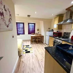 cosy-one-bedroom-flat-in-central-london.cambridgehotelsuk.com/